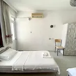 Akdeniz Otel Ekincik