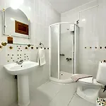 Akdeniz Otel Ekincik